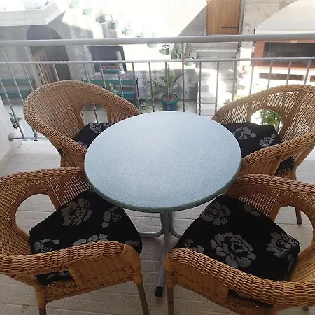Studio Apartment In Gradac With Sea View, Balcony, Air Conditioning, Wifi 4238-2 Apartmán